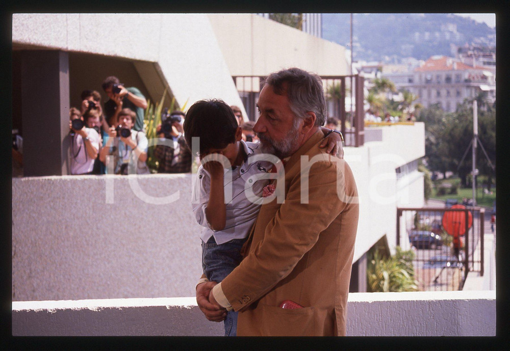 35mm vintage slide* 1989 CANNES Philippe NOIRET Salvatore CASCIO al Festival (6)