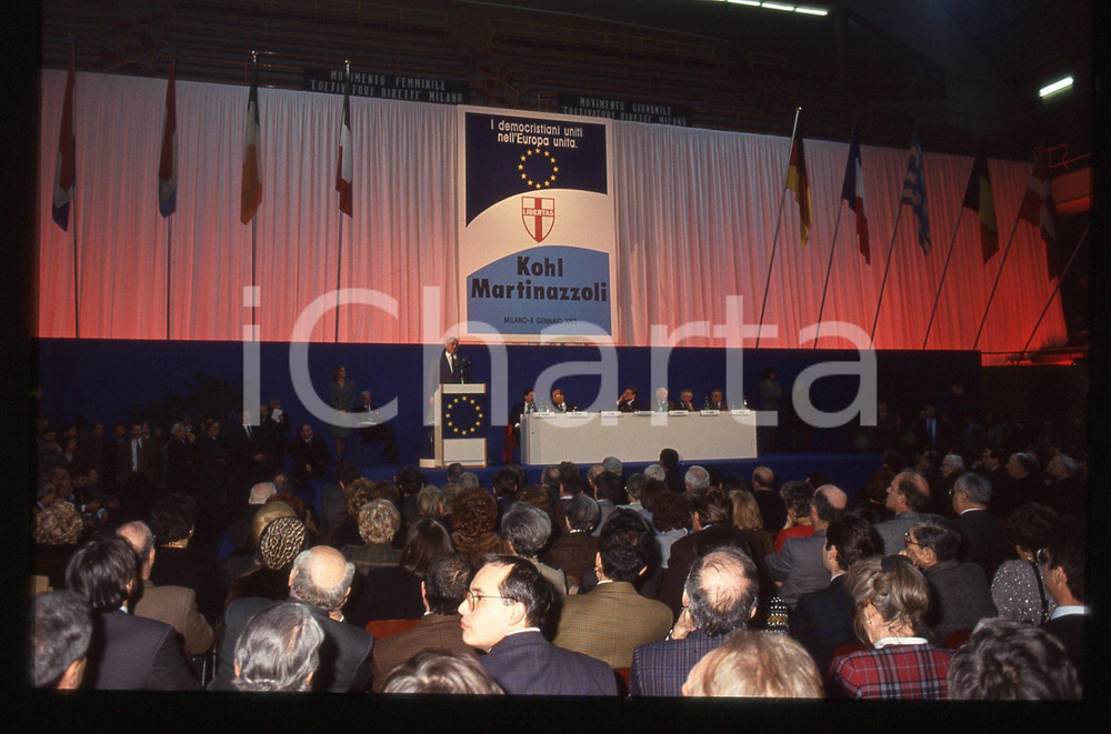 35mm vintage slide* 1993 MILANO Helmut KOHL Mino MARTINAZZOLI a un evento DC (3)