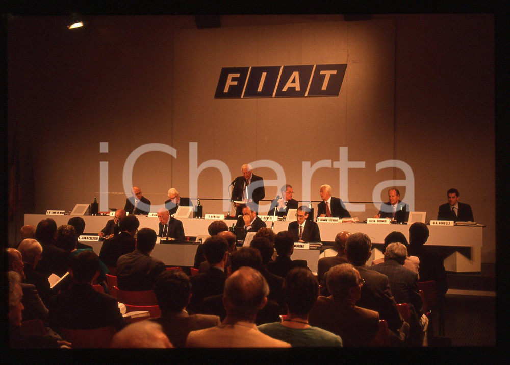 35mm vintage slide* 1995 ca TORINO Gianni AGNELLI parla agli azionisti FIAT (4)
