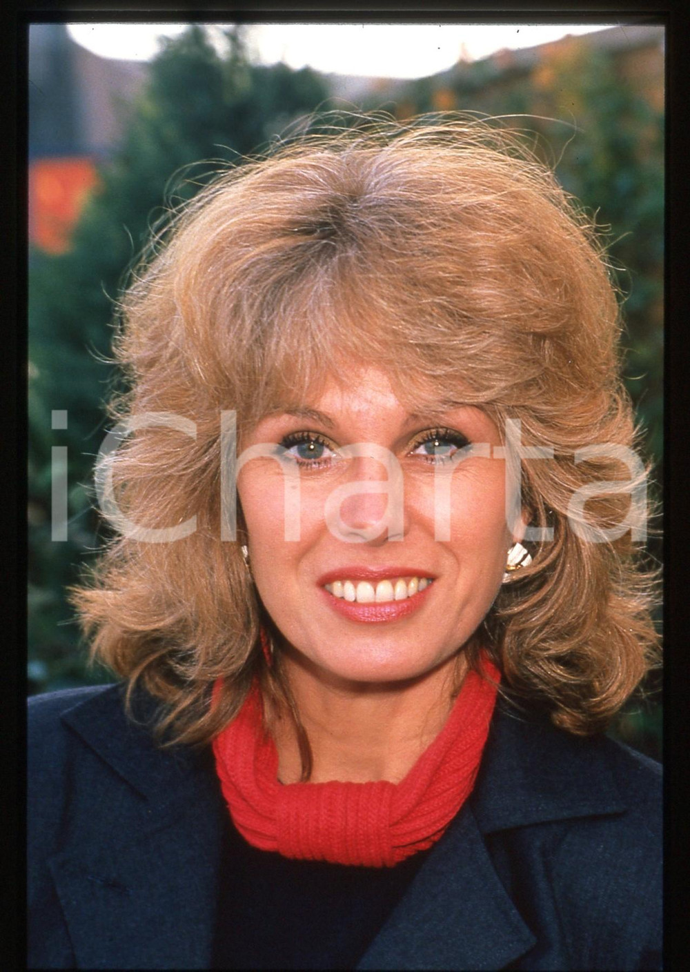35mm vintage slide* 1995 ca CINEMA UK Joanna LUMLEY portrait close-up (2)