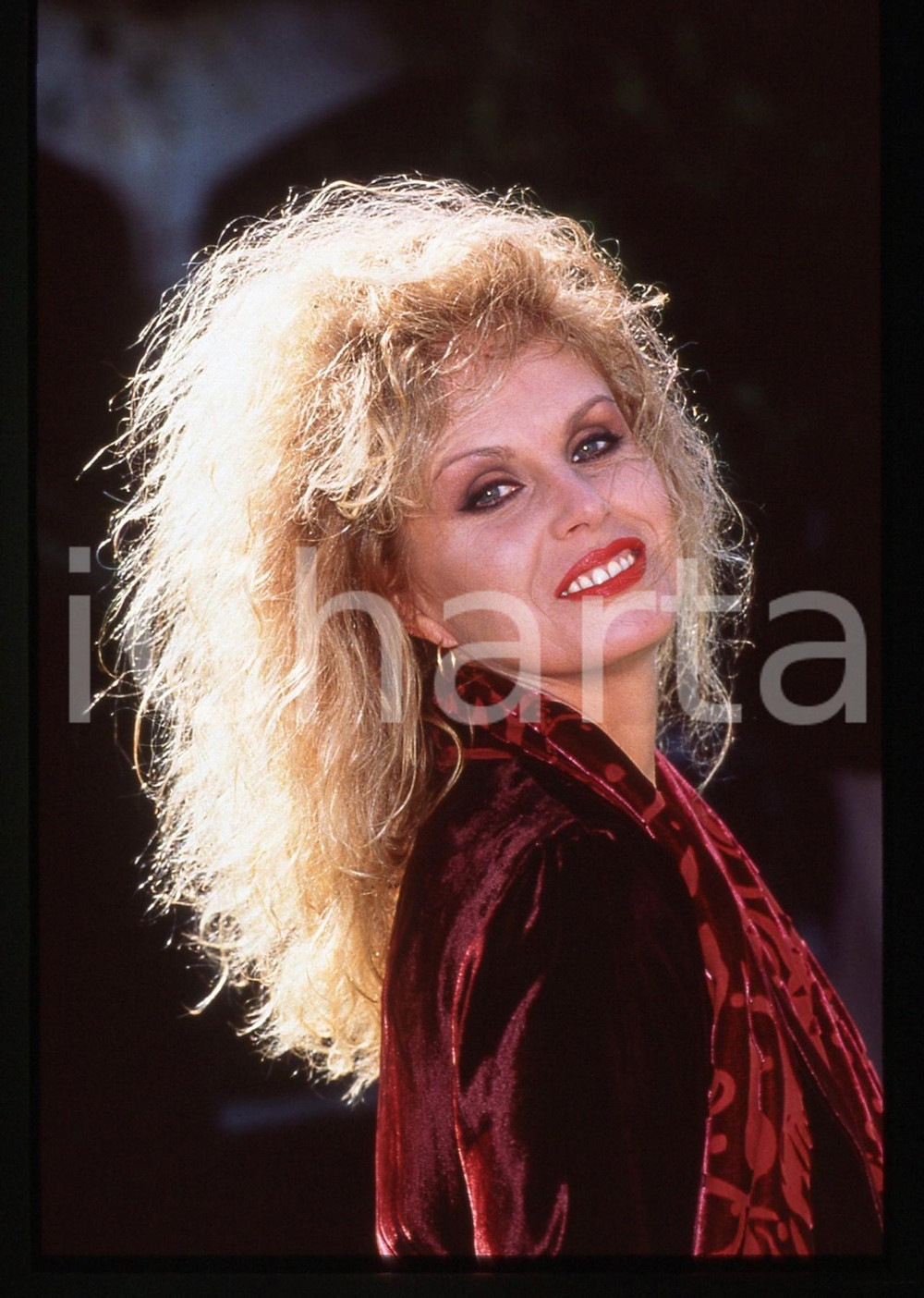 35mm vintage slide* 1995 ca CINEMA UK Joanna LUMLEY portrait close-up (1)