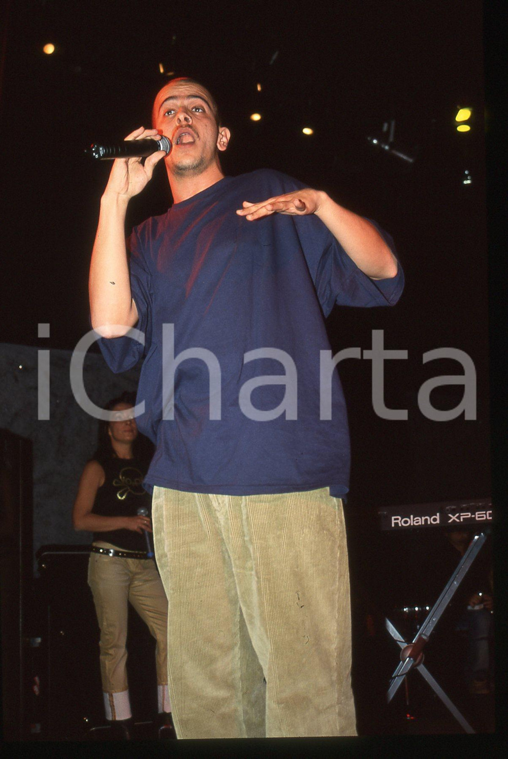 35mm vintage slide* 1995ca ITALIA - MUSICA - SOTTOTONO durante un'esibizione (1)