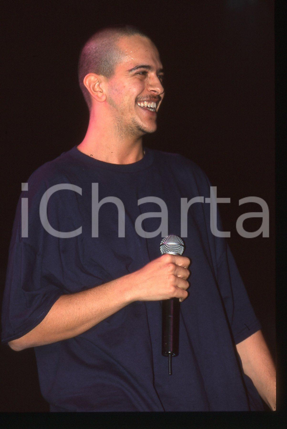 35mm vintage slide* 1995ca ITALIA - MUSICA - SOTTOTONO durante un'esibizione (2)