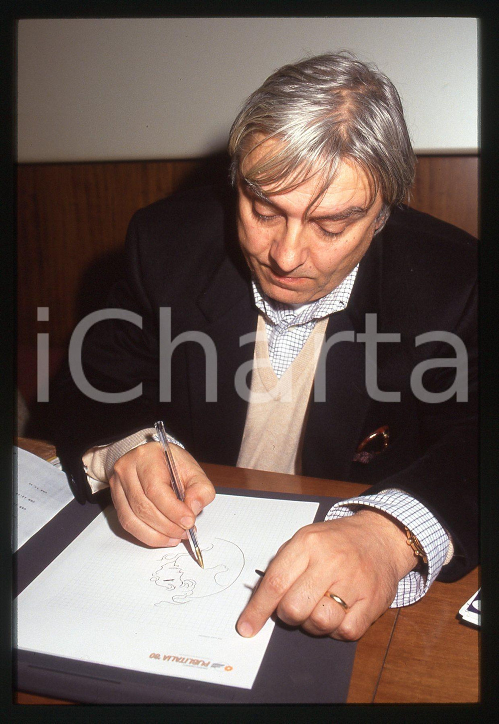 35mm vintage slide* 1990ca ITALIA - COSTUME Milo MANARA ritratto (24)