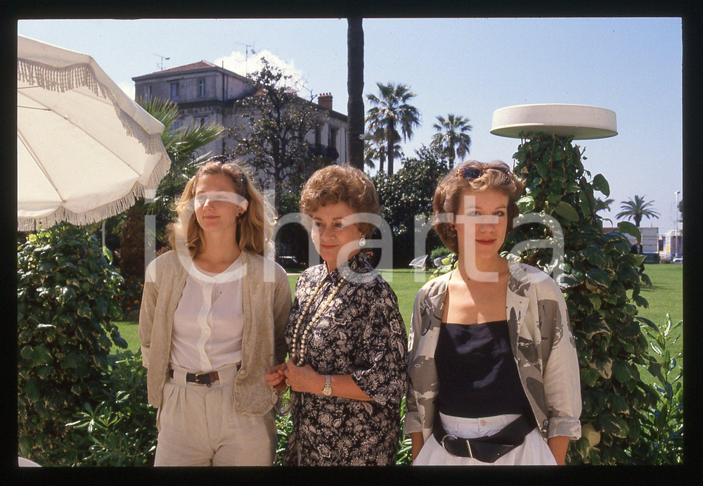 35mm vintage slide* 1988 CANNES Joan PLOWRIGHT Juliet STEVENSON (3)