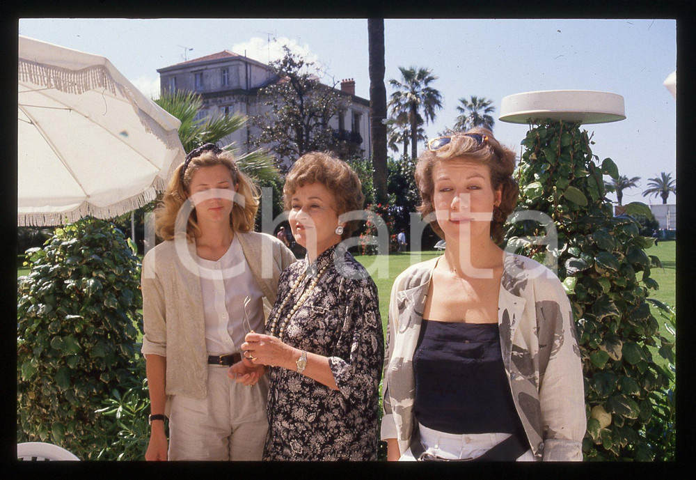 35mm vintage slide* 1988 CANNES Joan PLOWRIGHT Juliet STEVENSON (5)