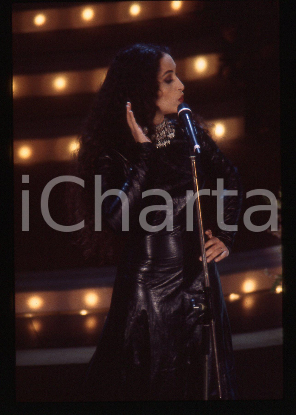 35mm vintage slide* 1995 FESTIVAL DI SANREMO Archinoam NINI - NOA esibizione (1)