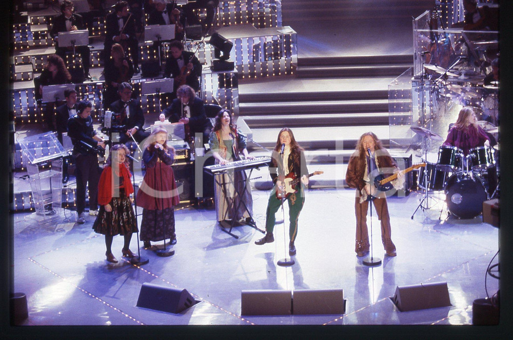 35mm vintage slide* 1996 FESTIVAL DI SANREMO - THE KELLY FAMILY Esibizione (9)