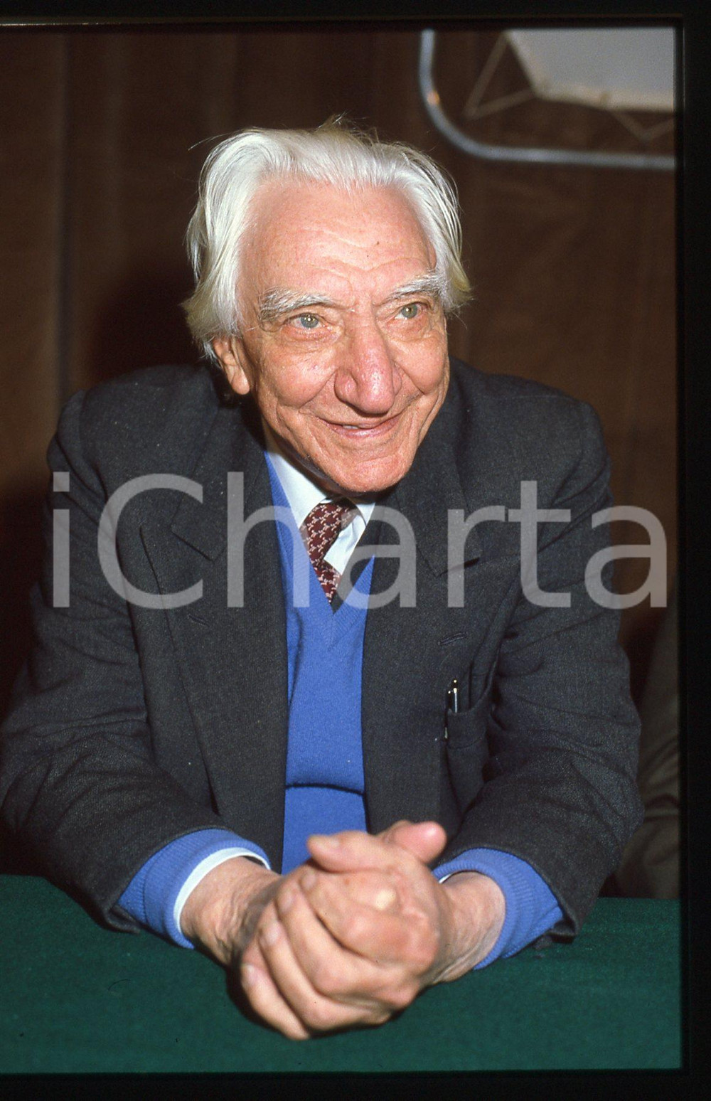 35mm vintage slide* 1985ca ITALIA - COSTUME Cesare MUSATTI Conferenza (10)