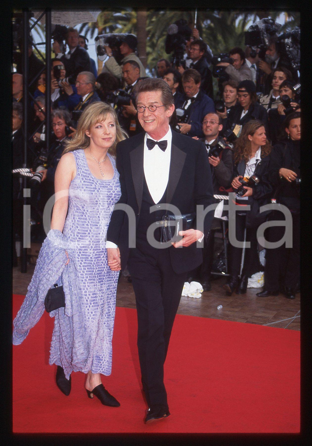 35mm vintage slide* 1997 FESTIVAL DI CANNES John HURT Sarah OWENS Ritratto (1)