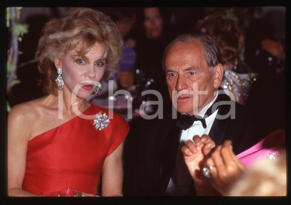 35mm vintage slide* 1990 ca ITALIA (?) Pierre CARDIN a una serata di gala (1)