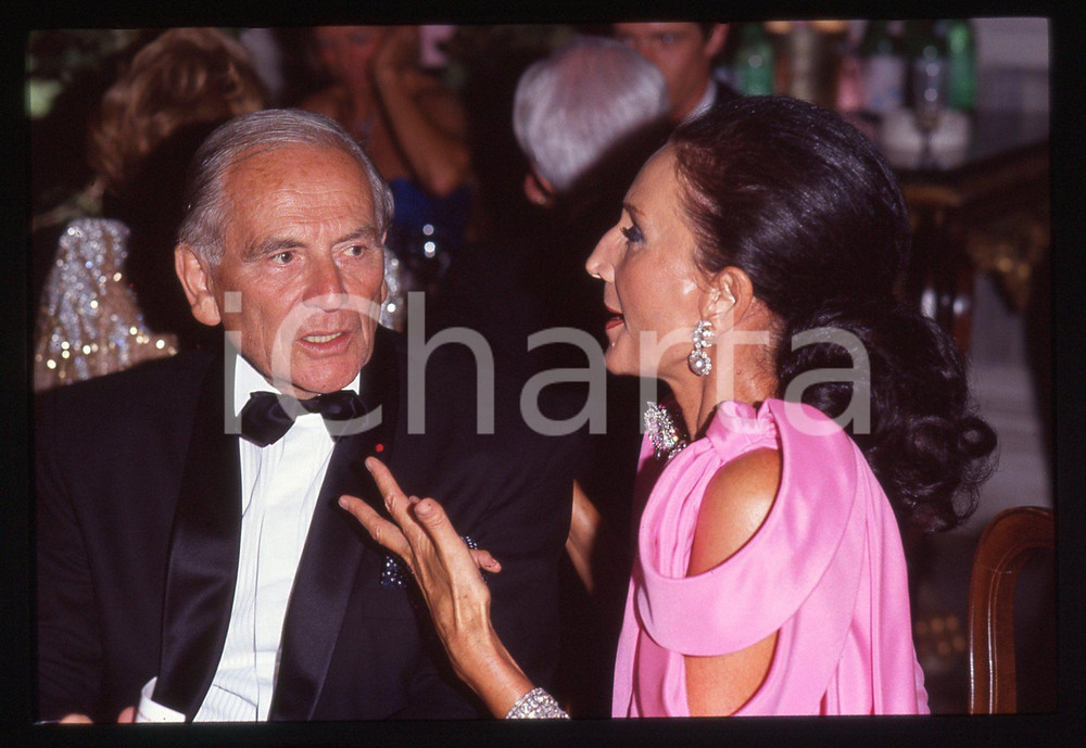 35mm vintage slide* 1990 ca ITALIA (?) Pierre CARDIN a una serata di gala (3)