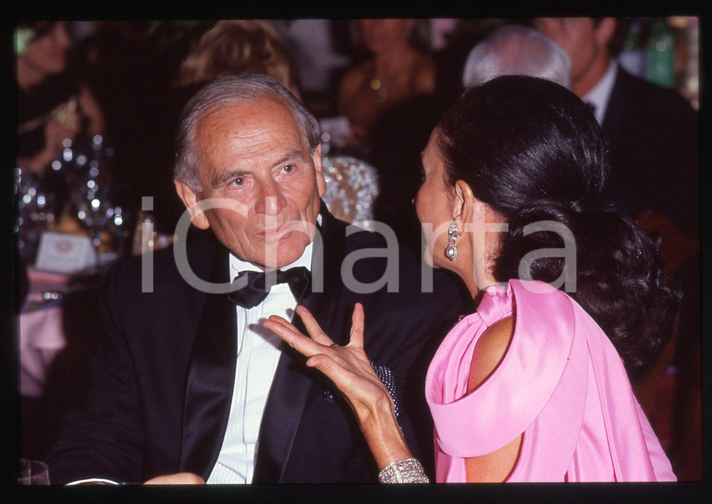 35mm vintage slide* 1990 ca ITALIA (?) Pierre CARDIN a una serata di gala (9)