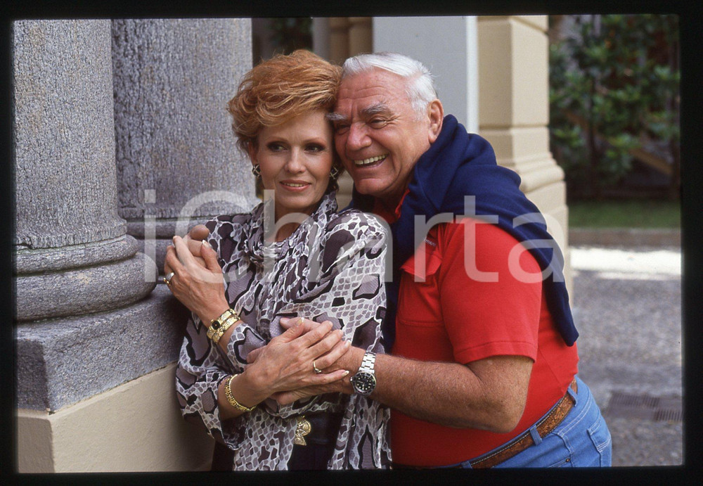 35mm vintage slide* 1992 CERNOBBIO VILLA ERBA Ernest BORGNINE Tova TRAESNAES 5
