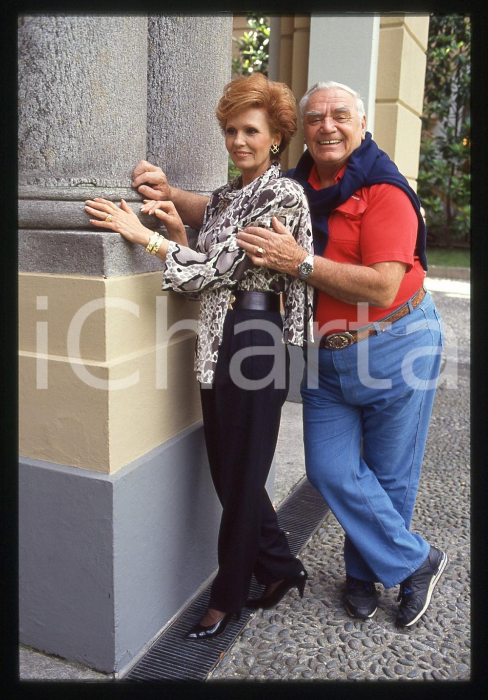 35mm vintage slide* 1992 CERNOBBIO VILLA ERBA Ernest BORGNINE Tova TRAESNAES 9