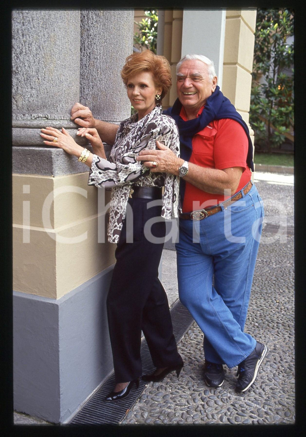 35mm vintage slide* 1992 CERNOBBIO VILLA ERBA Ernest BORGNINE Tova TRAESNAES 11