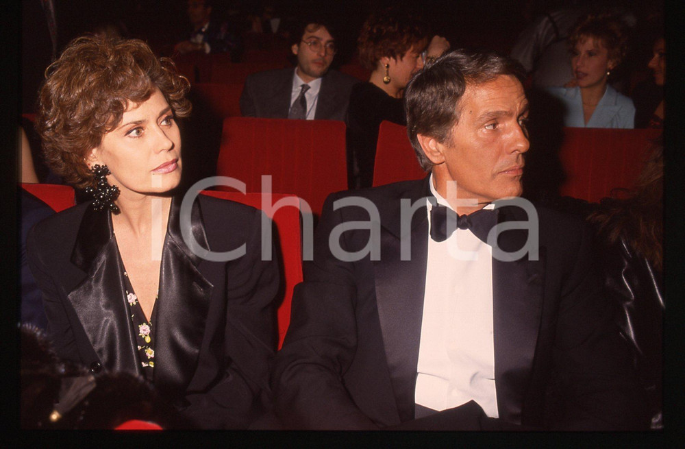 Fotografia d epoca originale 35mm vintage slide 1995 ca FESTIVAL DI CANNES Giuliano GEMMA Corinne CLERY 1 1