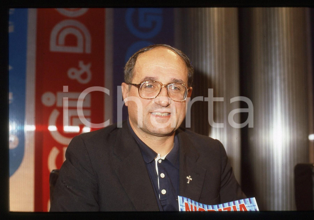 Fotografia d epoca originale 35mm vintage slide 1985 RAI DUE Padre Alex ZANOTELLI a OGGI & DOMANI 1 1
