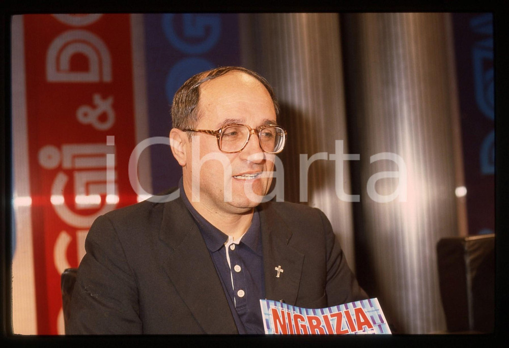 Fotografia d epoca originale 35mm vintage slide 1985 RAI DUE Padre Alex ZANOTELLI a OGGI & DOMANI 2 1