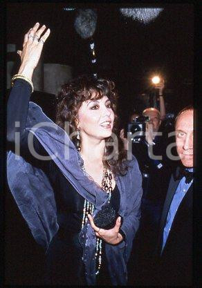 35mm vintage slide* 1990 ca FASHION Marie HELVIN American fashion model (1)