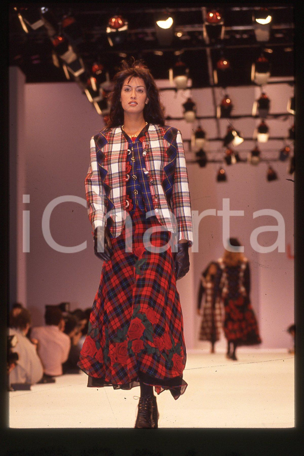 35mm vintage slide* 1994 MILANO - MODA Yasmeen GHAURI Canadian model  (39)