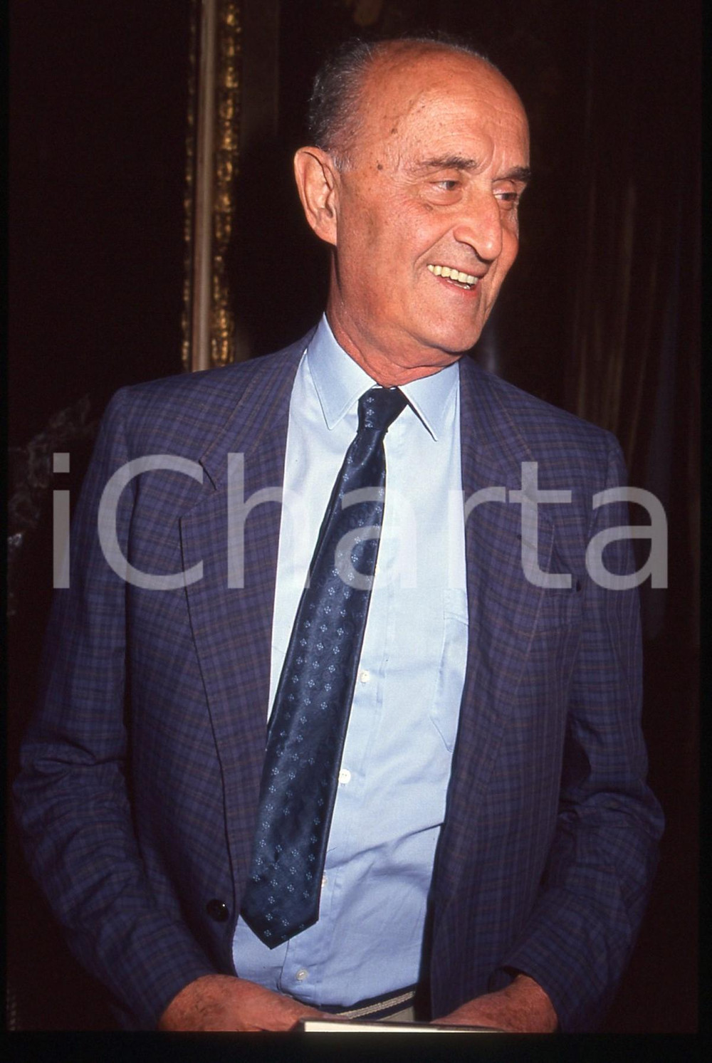 35mm vintage slide* 1990 ca COSTUME Gaetano TUMIATI Ritratto del giornalista (2)