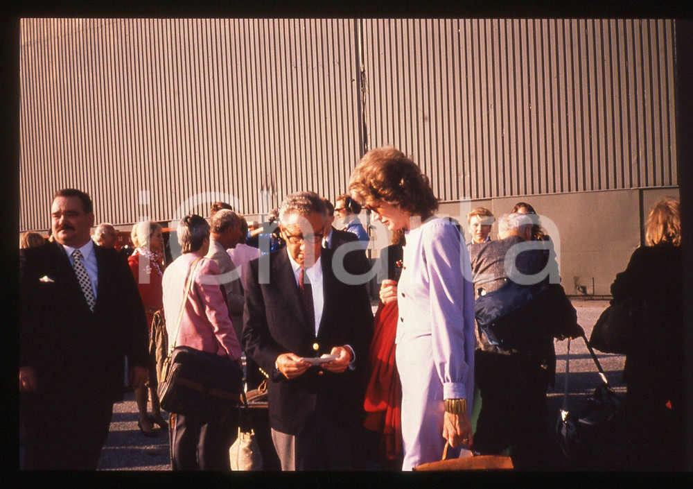 35mm vintage slide* 1990 ca POLITICA USA Henry e Nancy KISSINGER - Ritratto (1)