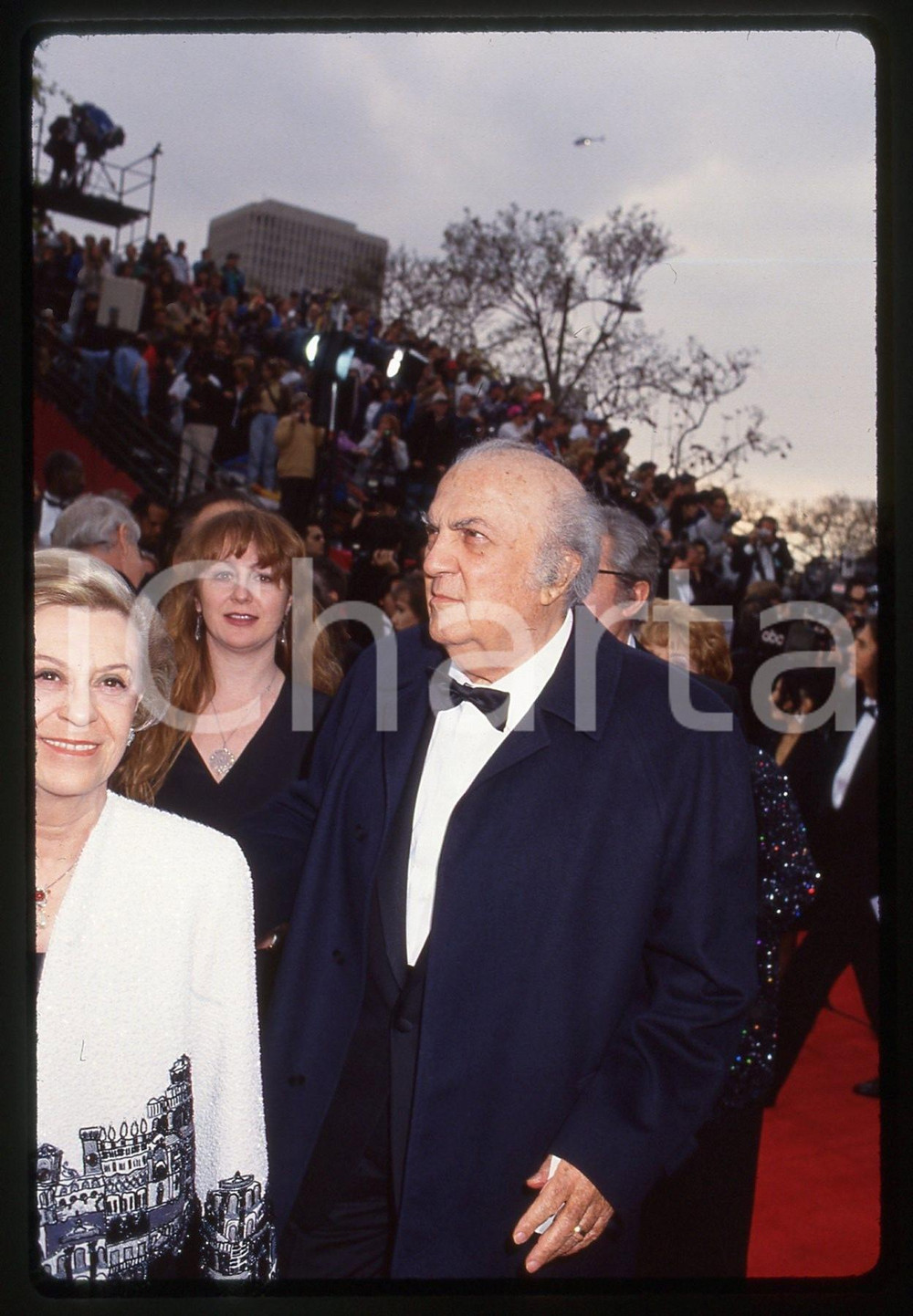 35mm vintage slide* 1993 ACADEMY AWARDS Federico FELLINI Giulietta MASINA (1)