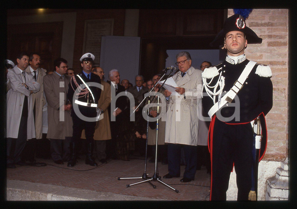 35mm vintage slide* 1993 RIMINI Sergio ZAVOLI - Funerale di Federico FELLINI (2)