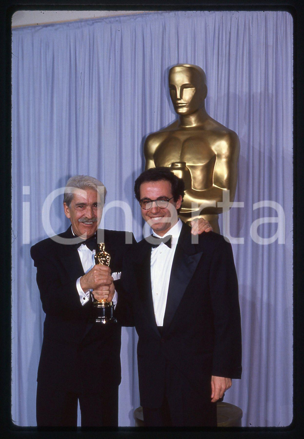 35mm vintage slide* 1990 ACADEMY AWARDS Giuseppe TORNATORE Franco CRISTALDI (1)