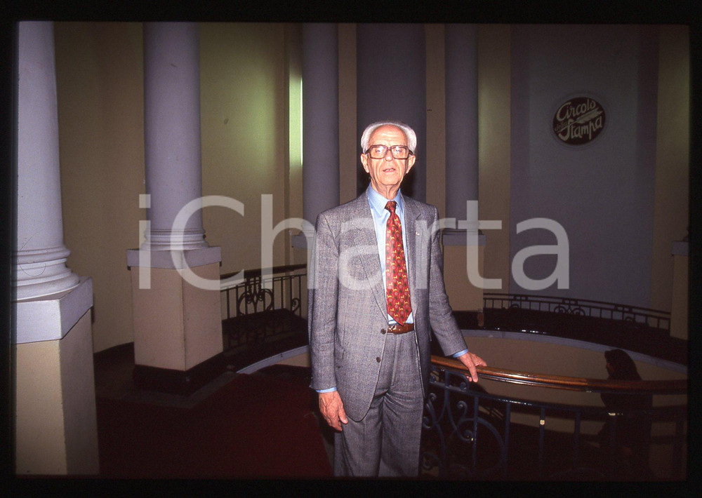 Fotografia d epoca originale 35mm vintage slide 1996 MILANO Maurice DUVERGER al CIRCOLO DELLA STAMPA 3 1