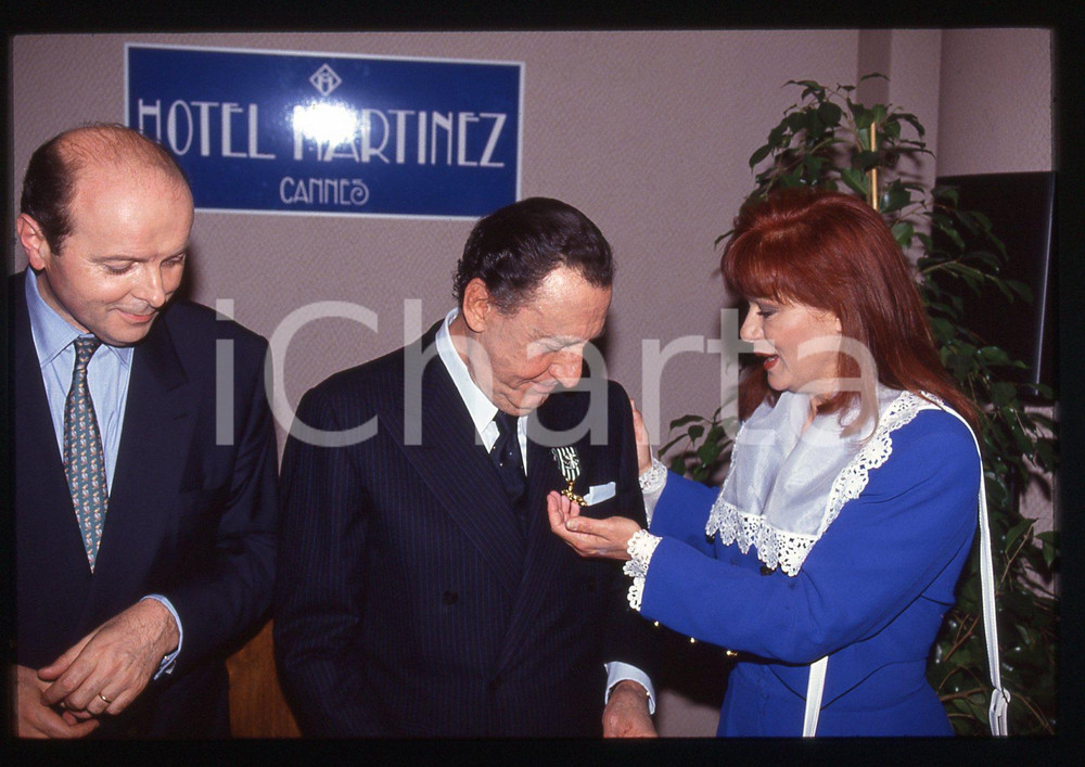 35mm vintage slide* 1993 CANNES Alberto SORDI Jacques TOUBON Agostina BELLI (2)