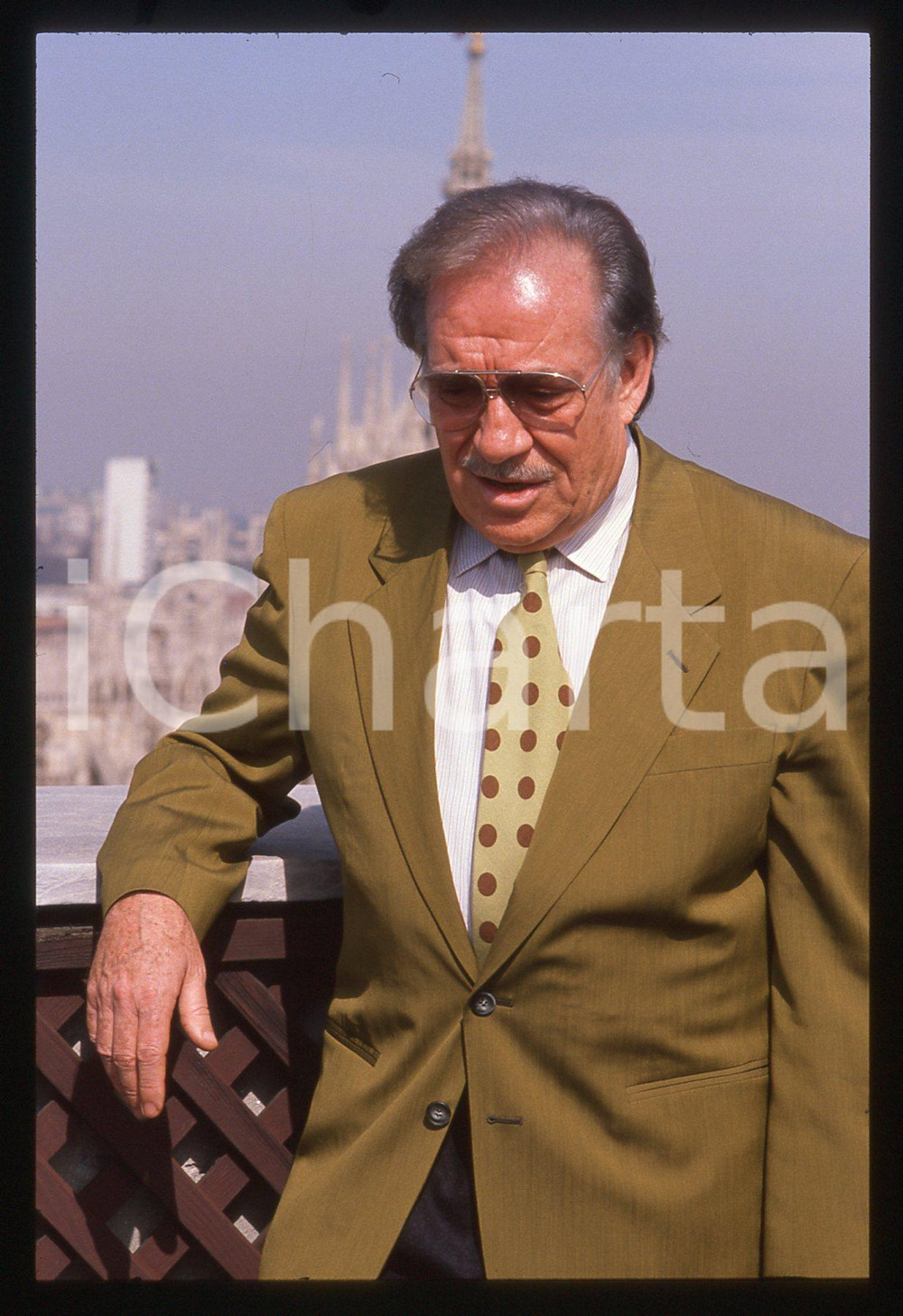 35mm vintage slide* 1989 MILANO Ugo TOGNAZZI alla TERRAZZA MARTINI - Ritratto *4