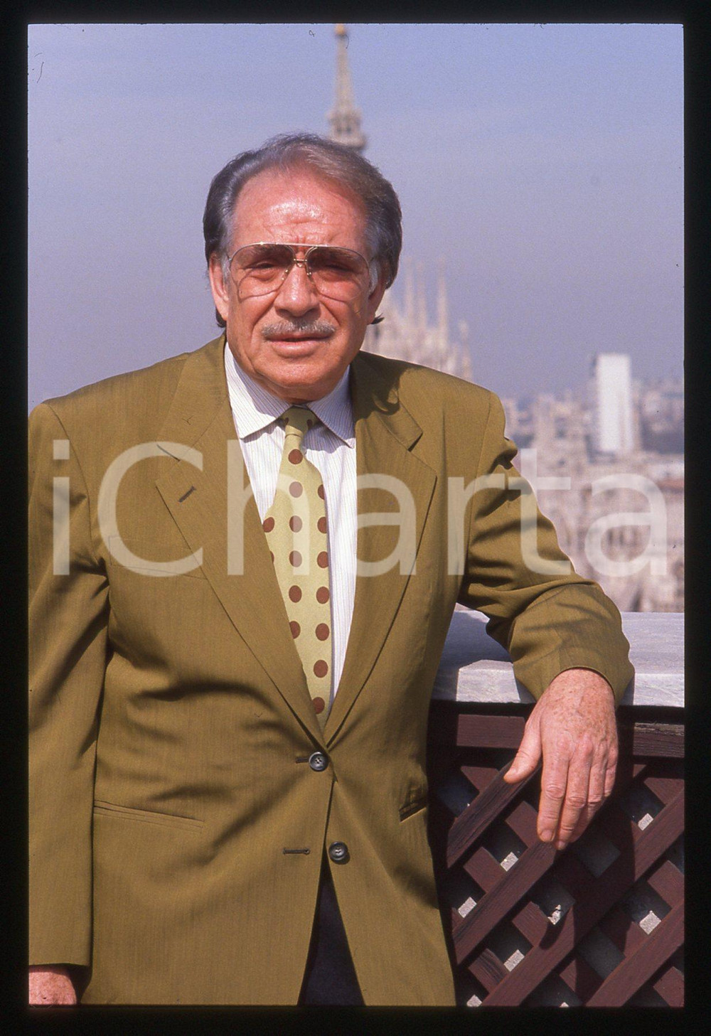 35mm vintage slide* 1989 MILANO Ugo TOGNAZZI alla TERRAZZA MARTINI - Ritratto *6