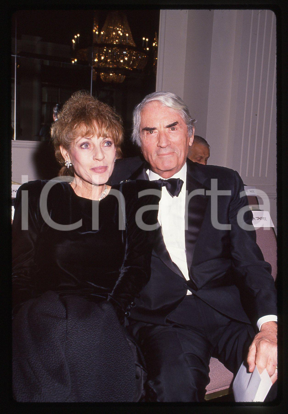 35mm vintage slide* 1989 BEVERLY HILLS Gregory PECK Veronique PASSANI Ritratto 1