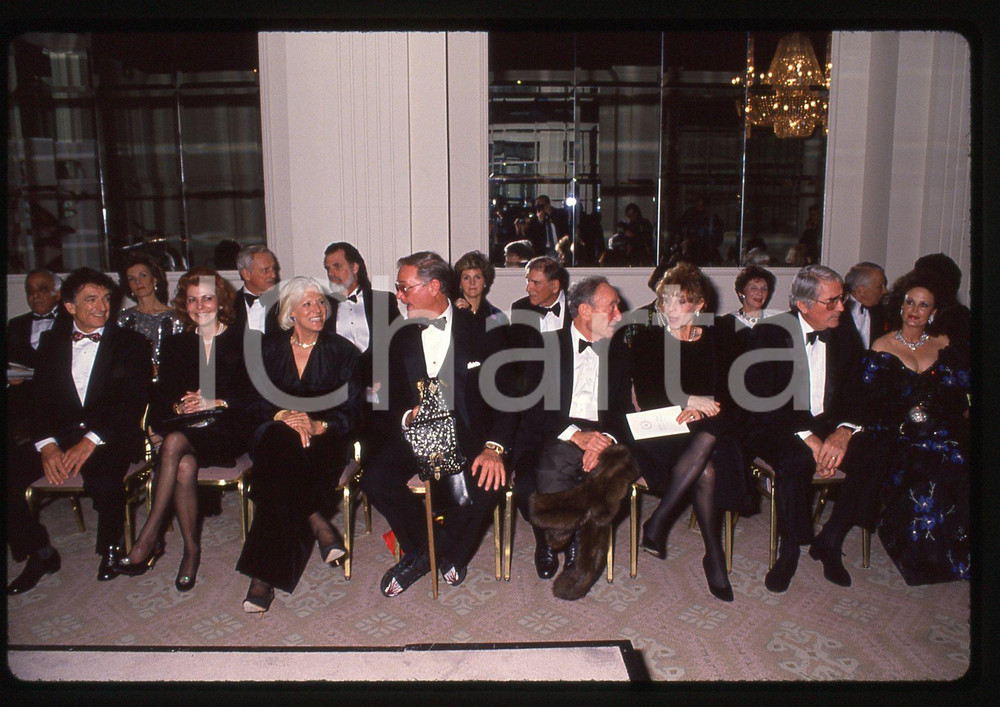 35mm vintage slide* 1989 BEVERLY HILLS Larry HAGMAN Gregory e Veronique PECK (3)
