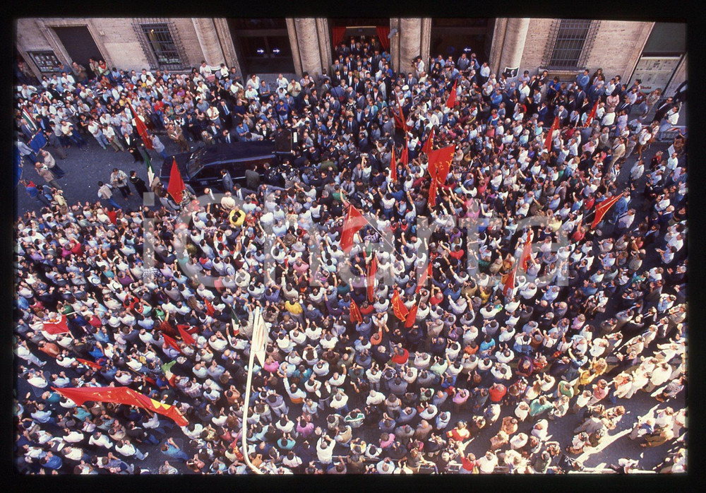 35mm vintage slide* 1990 ROMA - PCI Funerale di Gian Carlo PAJETTA (2)