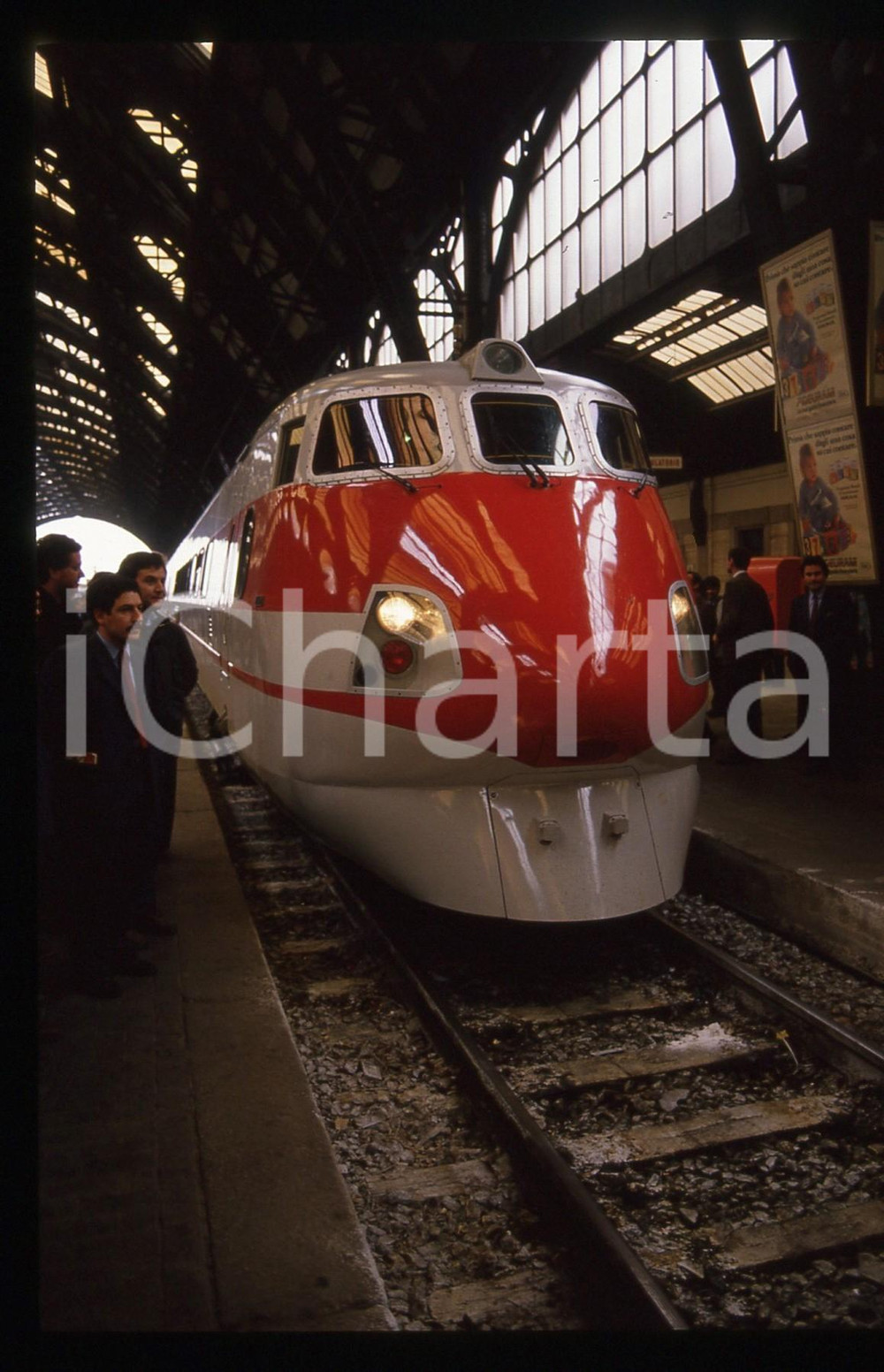 35mm vintage slide* 1990 ca MILANO Stazione Centrale - Treno PENDOLINO ETR.450 3