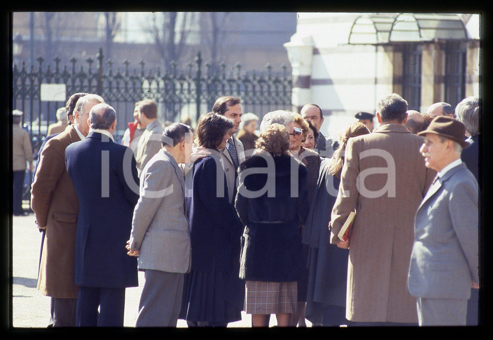 35mm vintage slide* 1986 MILANO Funerale Michele SINDONA *Cimitero Monumentale 3