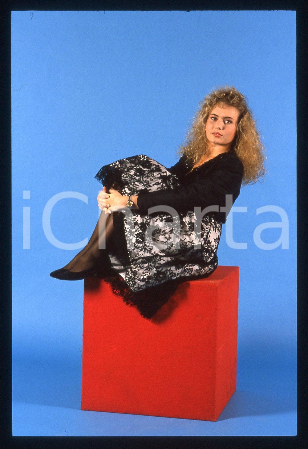35mm vintage slide* 1989 CANALE 5 Ylenia CARRISI - Ritratto della showgirl (54)