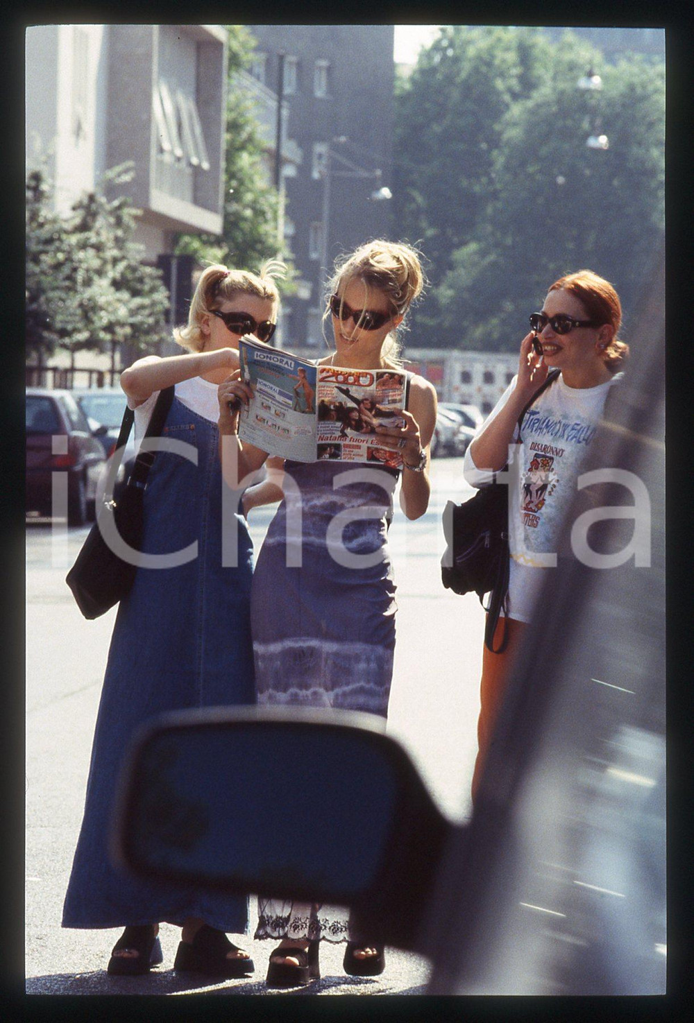 35mm vintage slide* 1995 ca MILANO - Milena MARTELLI legge NOVELLA 2000 (3)