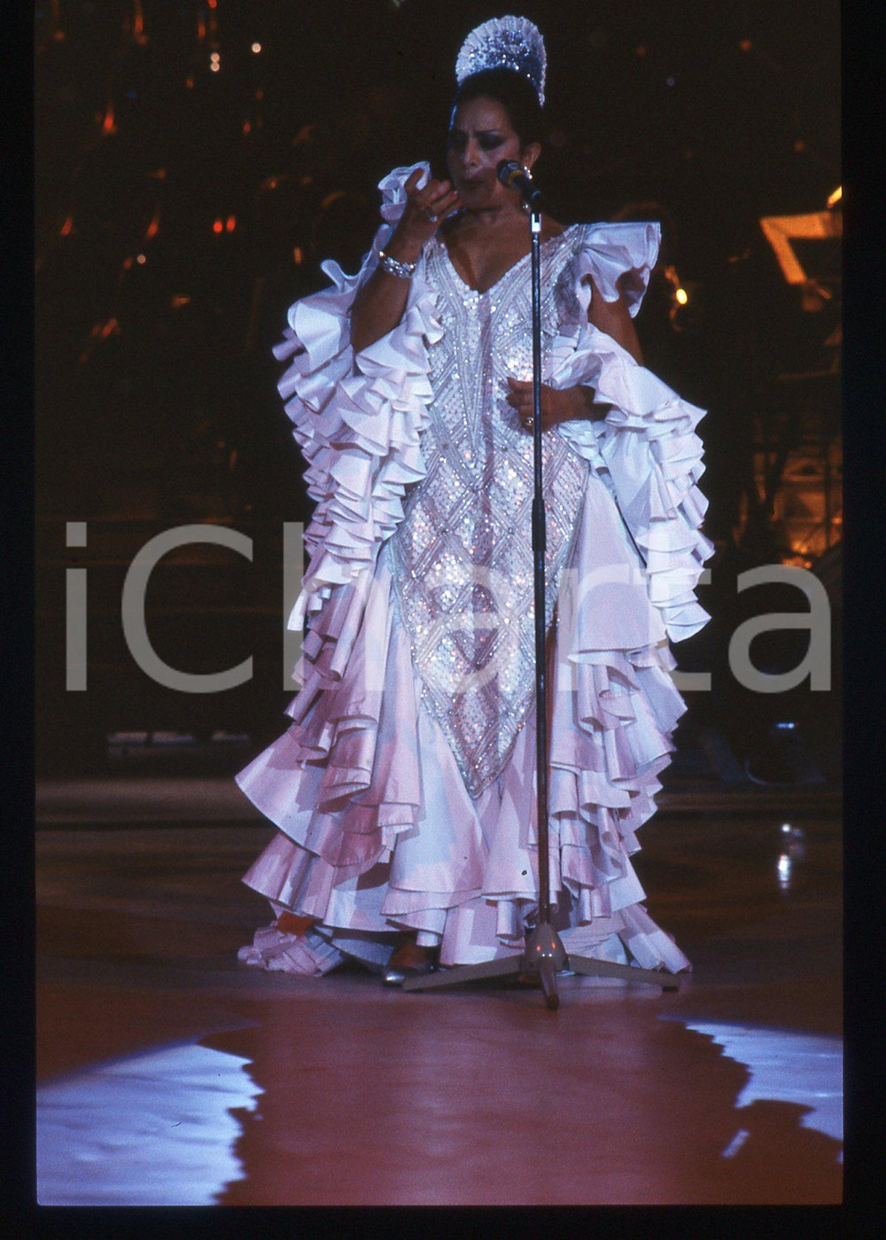 35mm vintage slide* 1988 CANALE 5 Lola FLORES canta al RAFFAELLA CARRÀ SHOW (5)