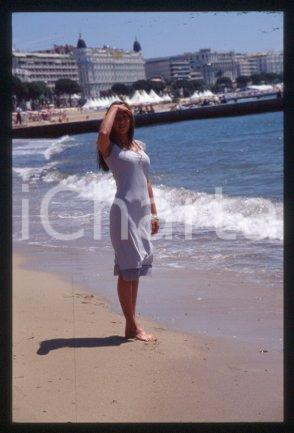 35mm vintage slide* 1995 ca CANNES Vanessa DEMOUY Actress and model (6)