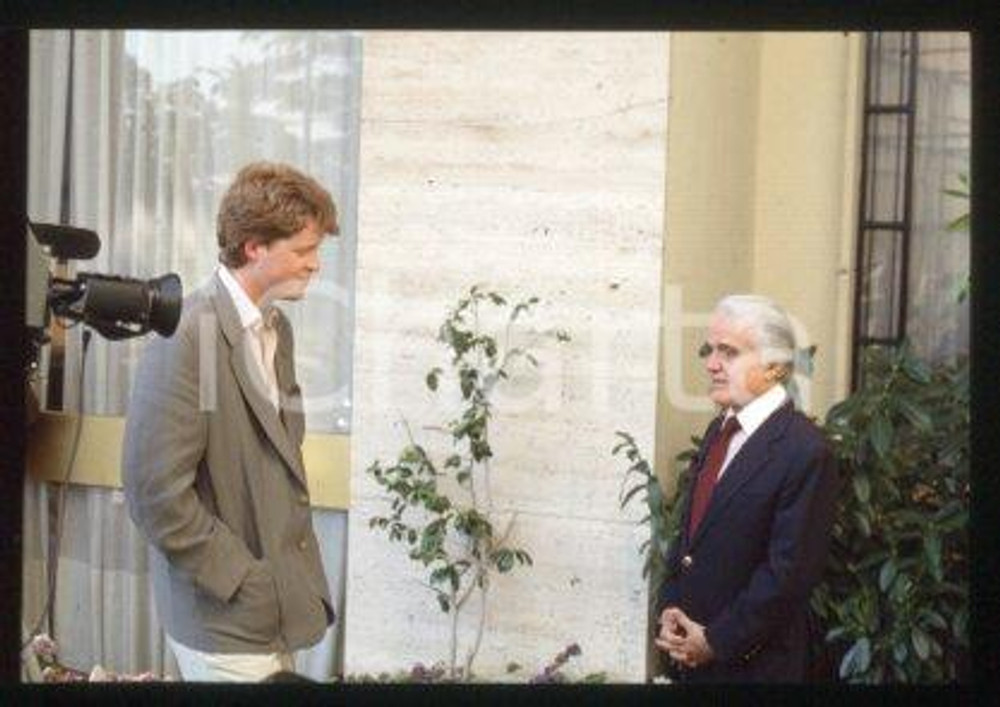 35mm vintage slide* 1985 NBC NEWS Charles SPENCER and Jack VALENTI (13)