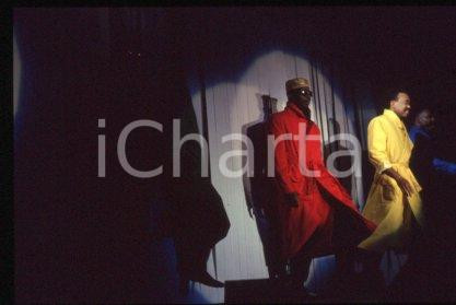 35mm vintage slide* 1993 ca MILAN - American band EARTH, WIND & FIRE (38)