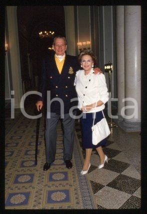 35mm vintage slide* 1986 ca VILLA d'ESTE Joseph COTTEN and Patricia MEDINA (50)