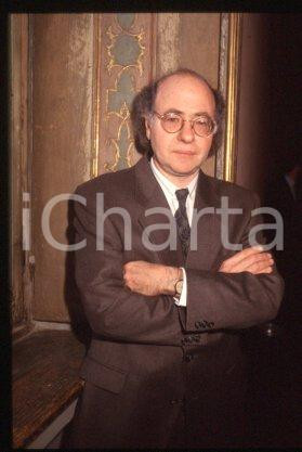 35mm vintage slide* 1995 ca MILAN Ronald WINTROBE Department of Economics (5)