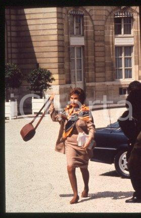 35mm vintage slide* 1991 ca POLITICS French Prime Minister Édith CRESSON (10)
