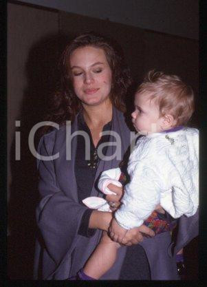 35mm vintage slide* 1991 CIAO WEEKEND actress Noelle BECK & daughter Forrest(15)