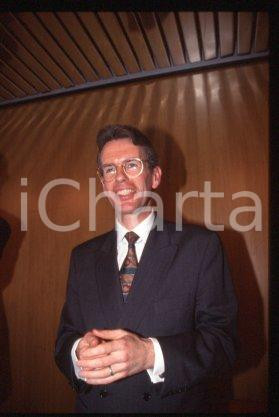 35mm vintage slide* 1995 ca MILAN Patrick GALLAGHER BRITISH TELECOM director(21)
